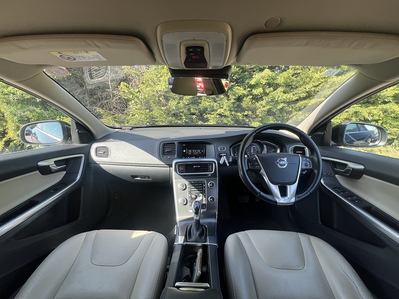 Volvo V60 D4 Se Lux Nav - U12166