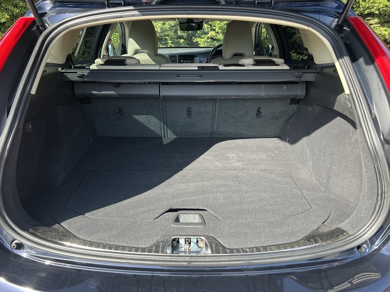 Volvo V60 D4 Se Lux Nav - U12166