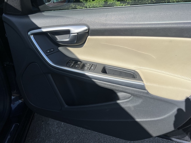 Volvo V60 D4 Se Lux Nav - U12166