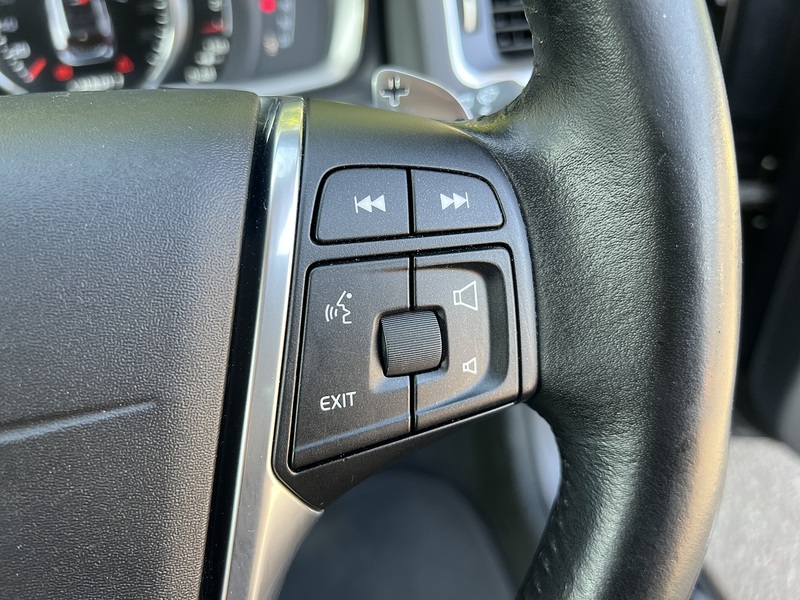Volvo V60 D4 Se Lux Nav - U12166