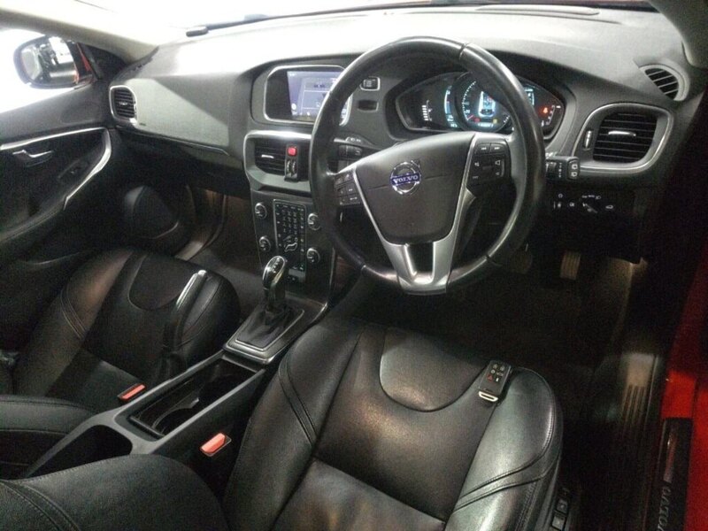 Volvo V40 T4 Se Lux Nav - U12167