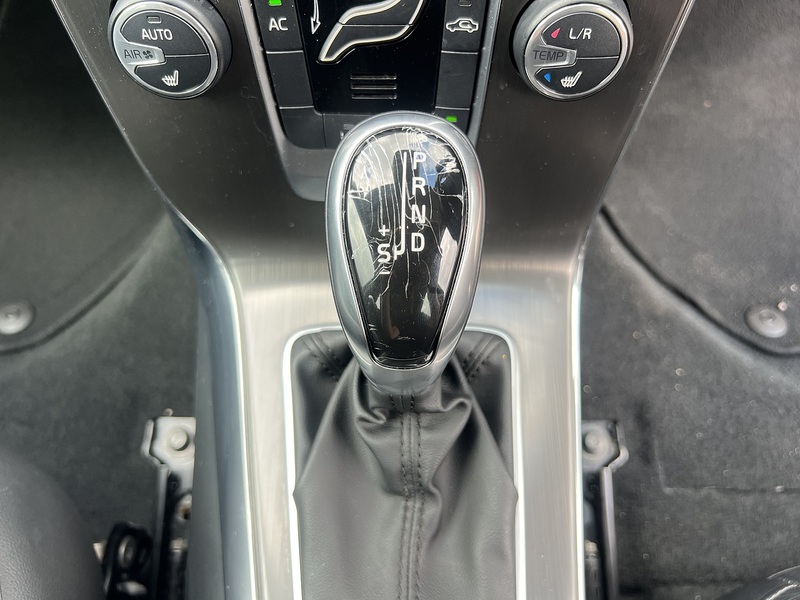 Volvo V40 T4 Se Lux Nav - U12167