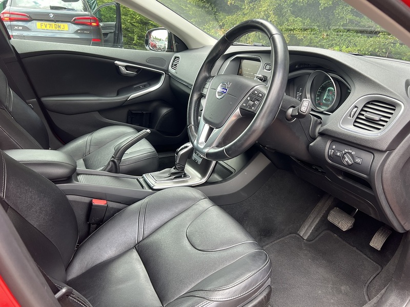 Volvo V40 T4 Se Lux Nav - U12167
