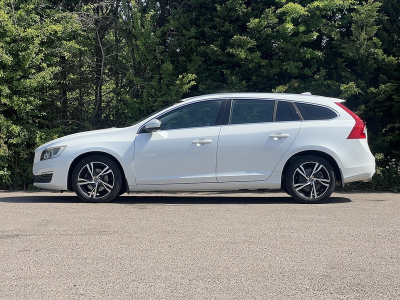 Volvo V60 T4 Se Lux Nav - U12168