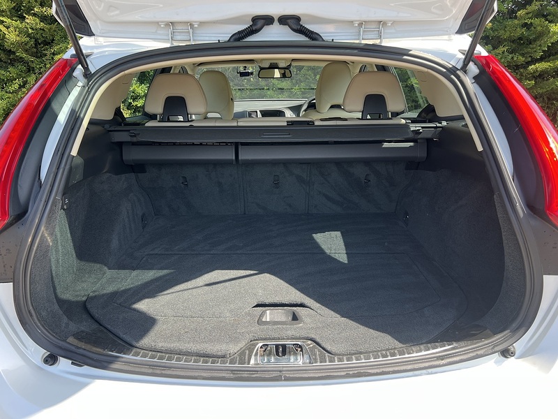 Volvo V60 T4 Se Lux Nav - U12168