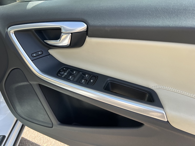 Volvo V60 T4 Se Lux Nav - U12168