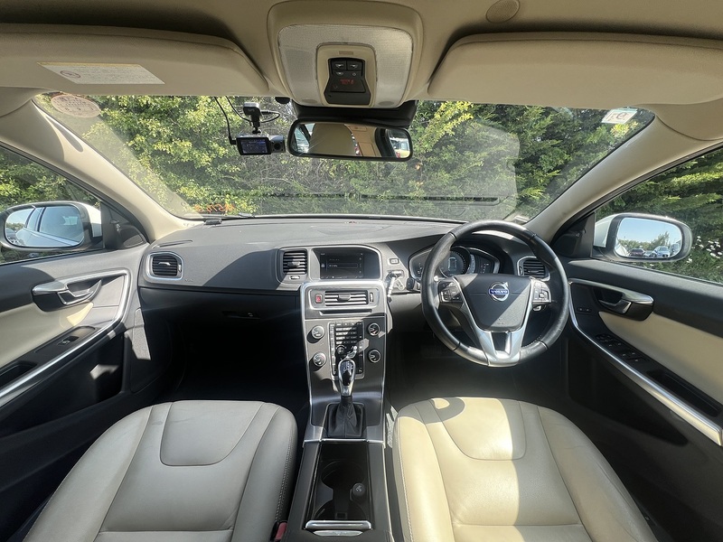 Volvo V60 T4 Se Lux Nav - U12168