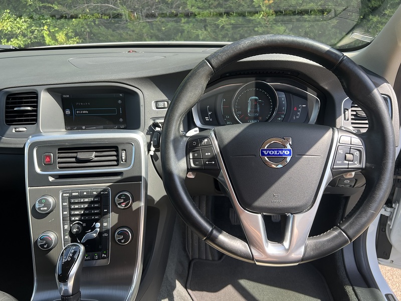 Volvo V60 T4 Se Lux Nav - U12168