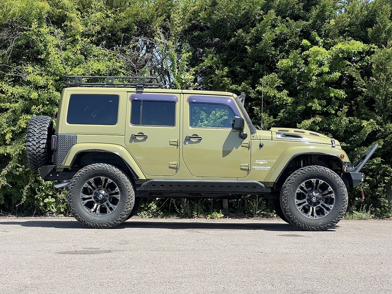 Jeep Wrangler Sahara - U12170