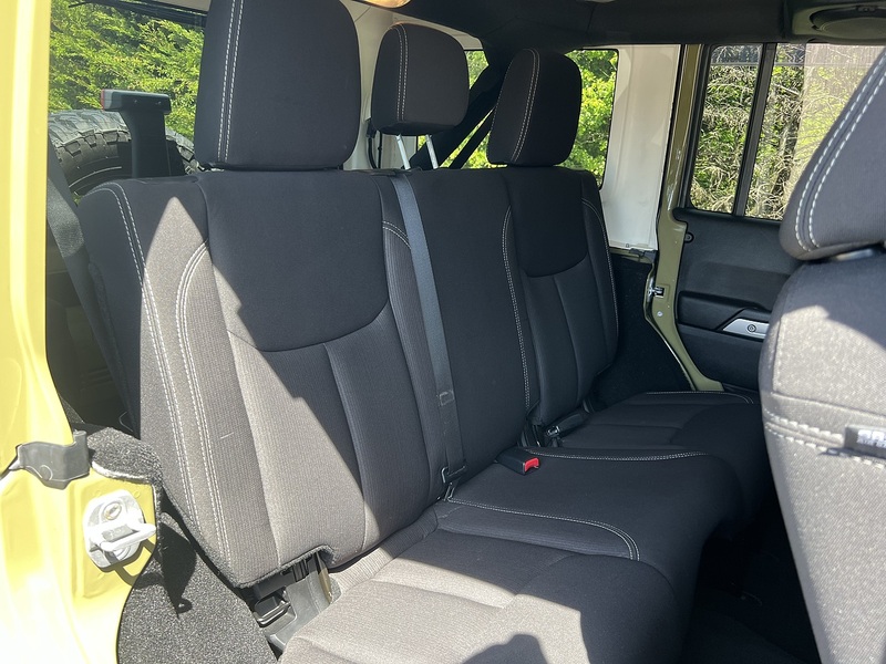 Jeep Wrangler Sahara - U12170