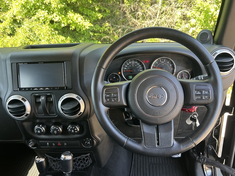 Jeep Wrangler Sahara - U12173