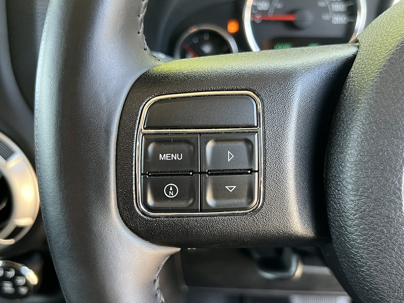 Jeep Wrangler Sahara - U12173