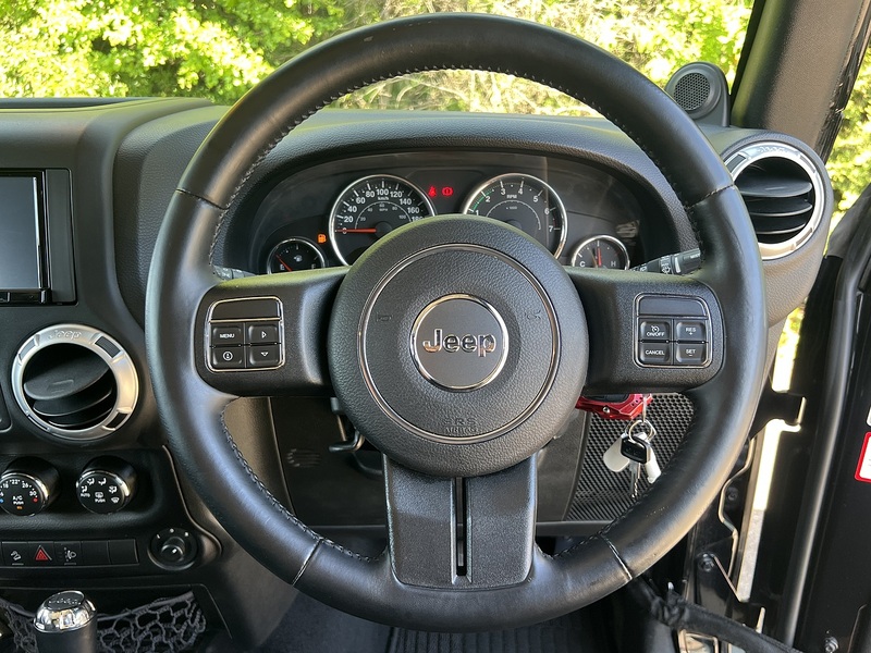 Jeep Wrangler Sahara - U12173