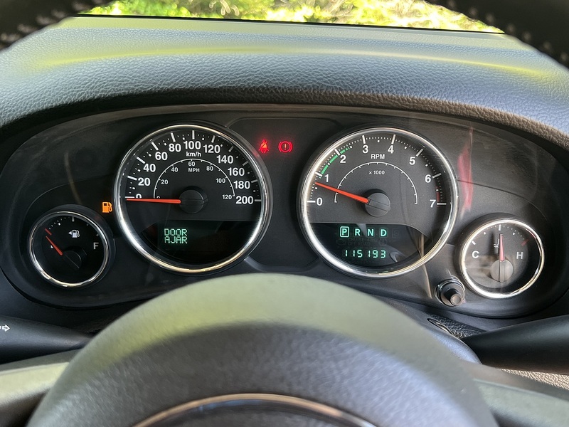 Jeep Wrangler Sahara - U12173
