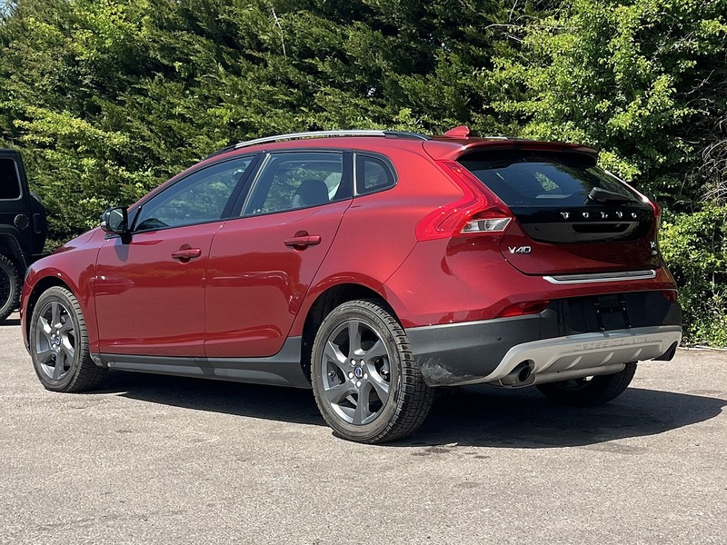 Volvo V40 T5 Cross Country Lux Nav Awd - U12174