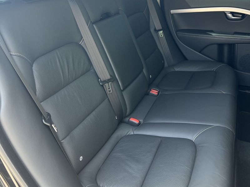 Volvo V70 T5 Se Lux - U12175