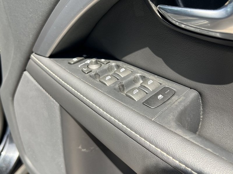 Volvo V70 T5 Se Lux - U12175