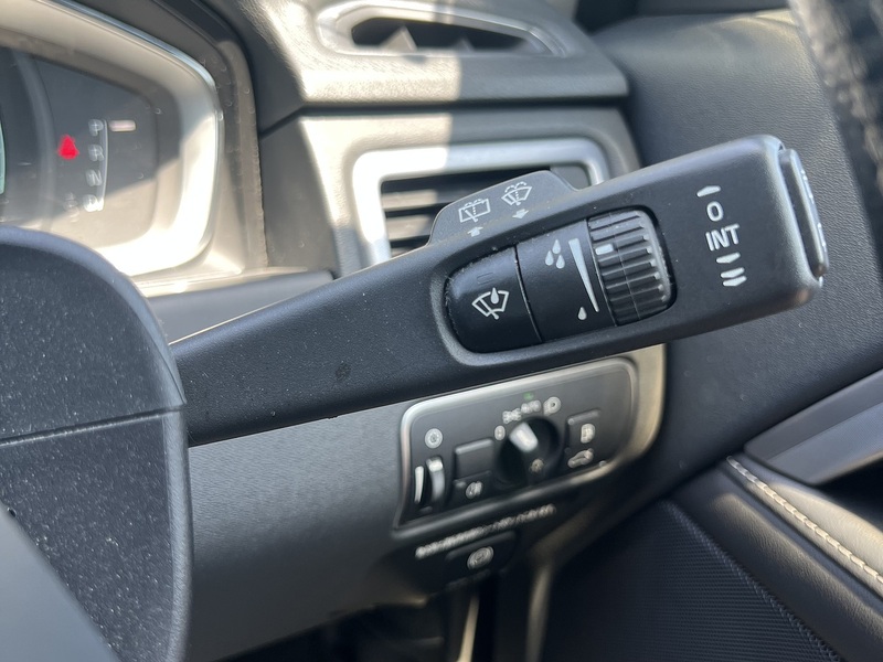 Volvo V70 T5 Se Lux - U12175