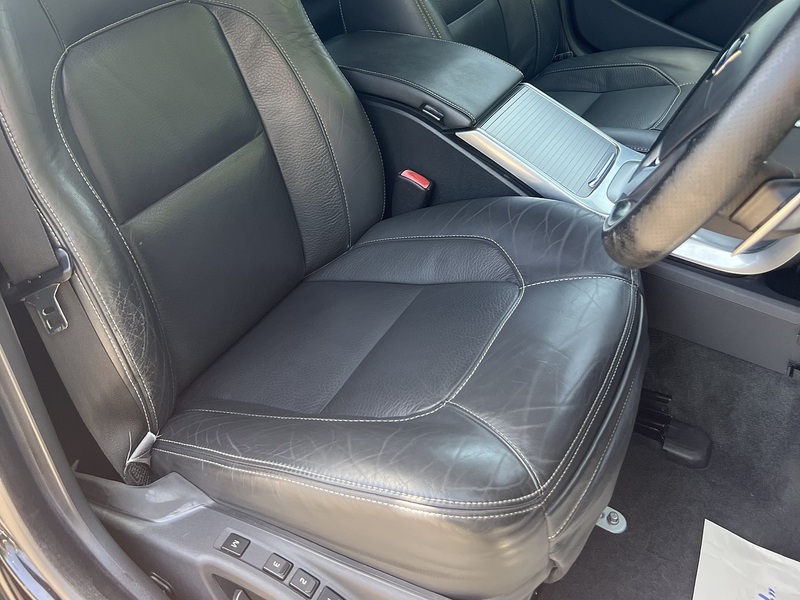 Volvo V70 T5 Se Lux - U12175
