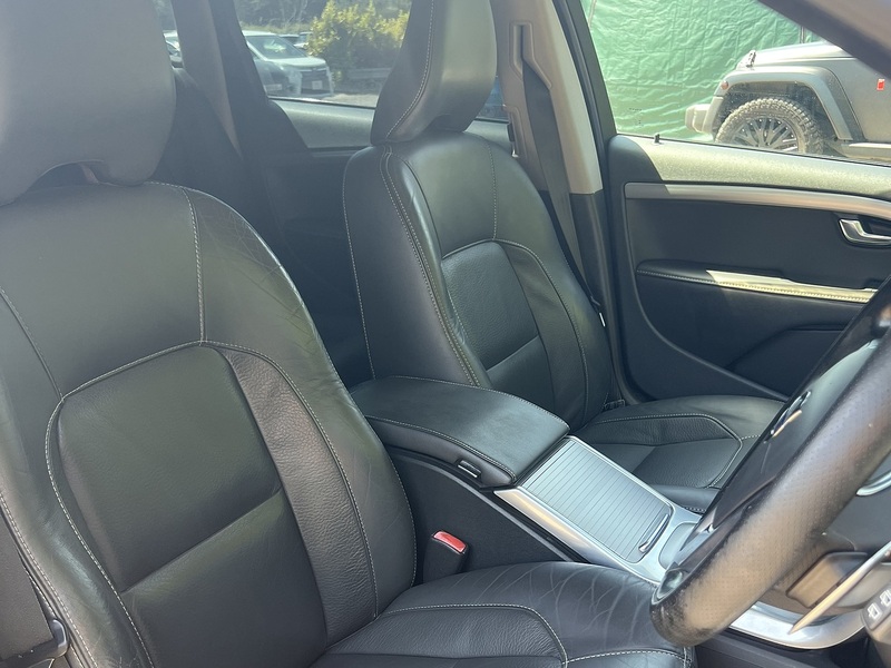 Volvo V70 T5 Se Lux - U12175