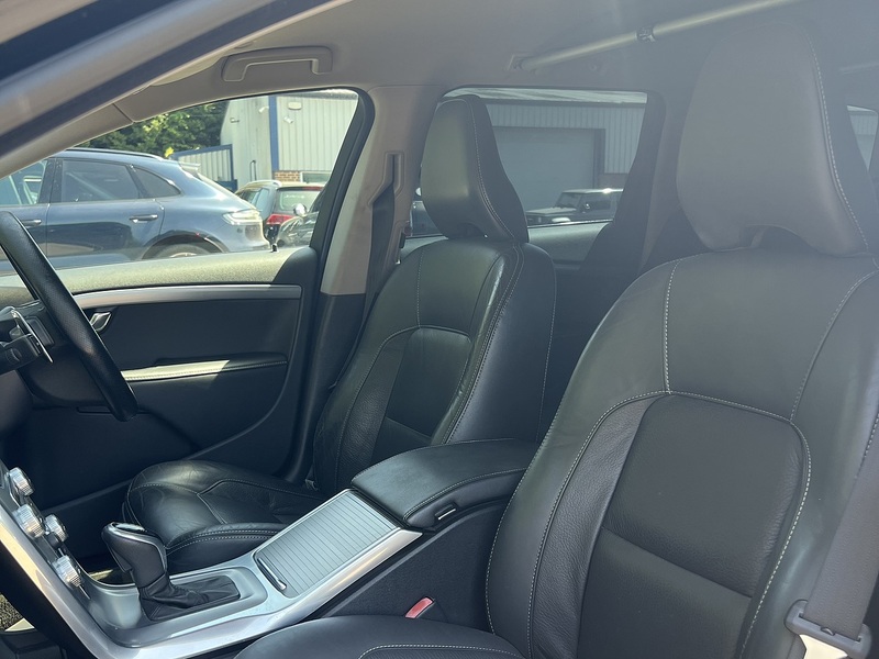 Volvo V70 T5 Se Lux - U12175