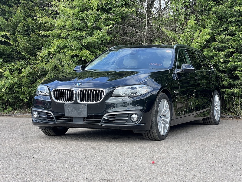 BMW 5 Series 523I Touring - U12176