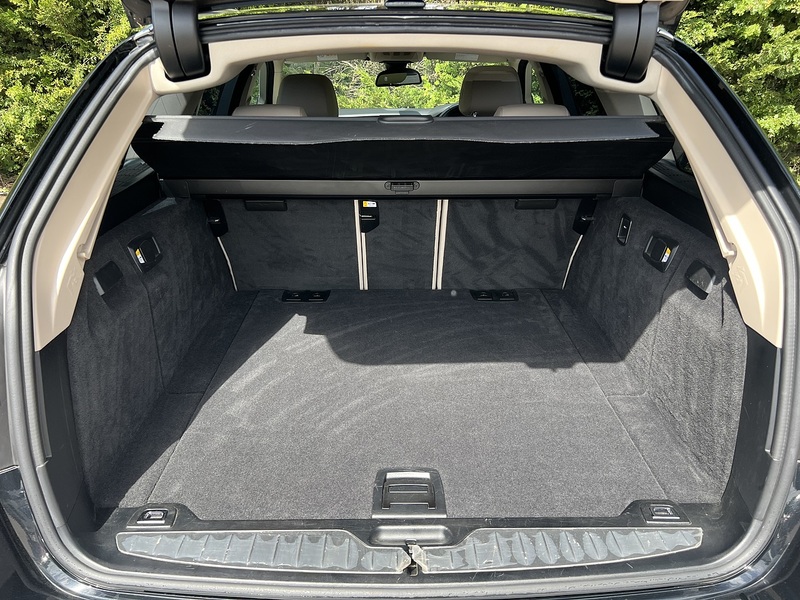 BMW 5 Series 523I Touring - U12176