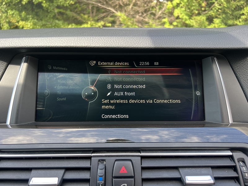 BMW 5 Series 523I Touring - U12176