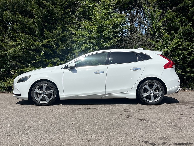Volvo V40 T4 Se Lux Nav - U12177