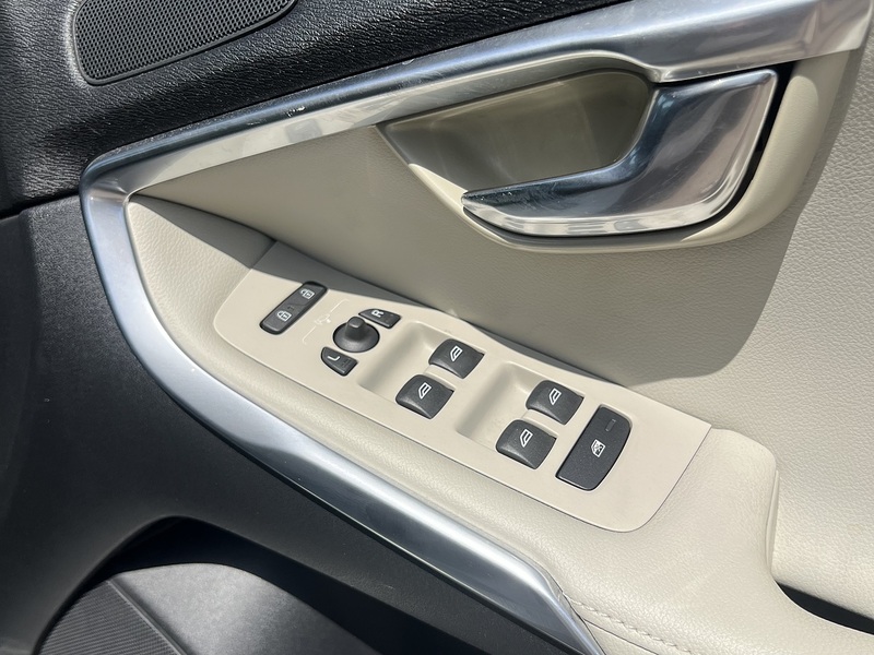 Volvo V40 T4 Se Lux Nav - U12177
