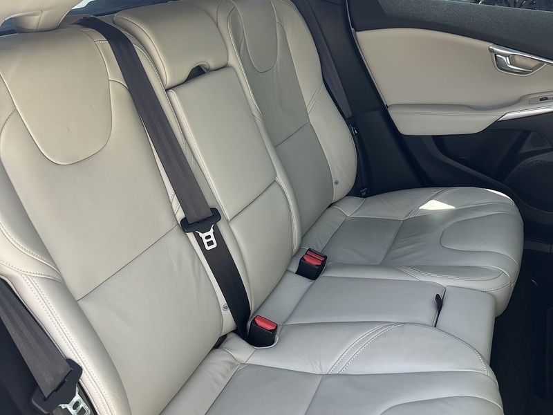 Volvo V40 T4 Se Lux Nav - U12177