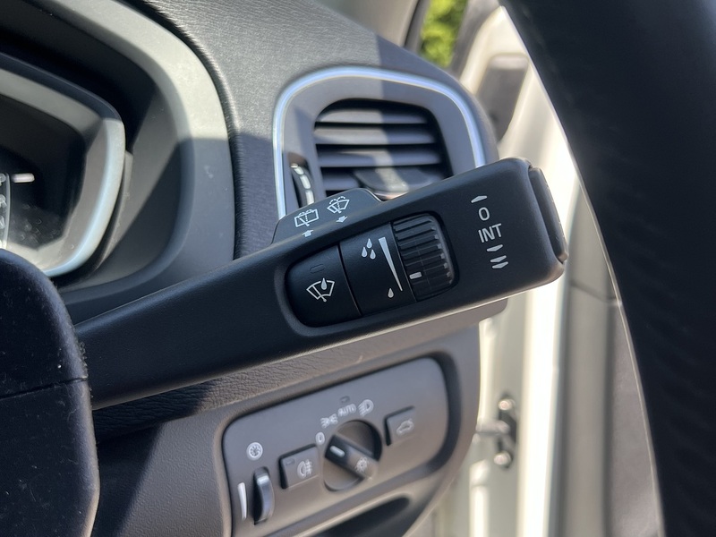 Volvo V40 T4 Se Lux Nav - U12177