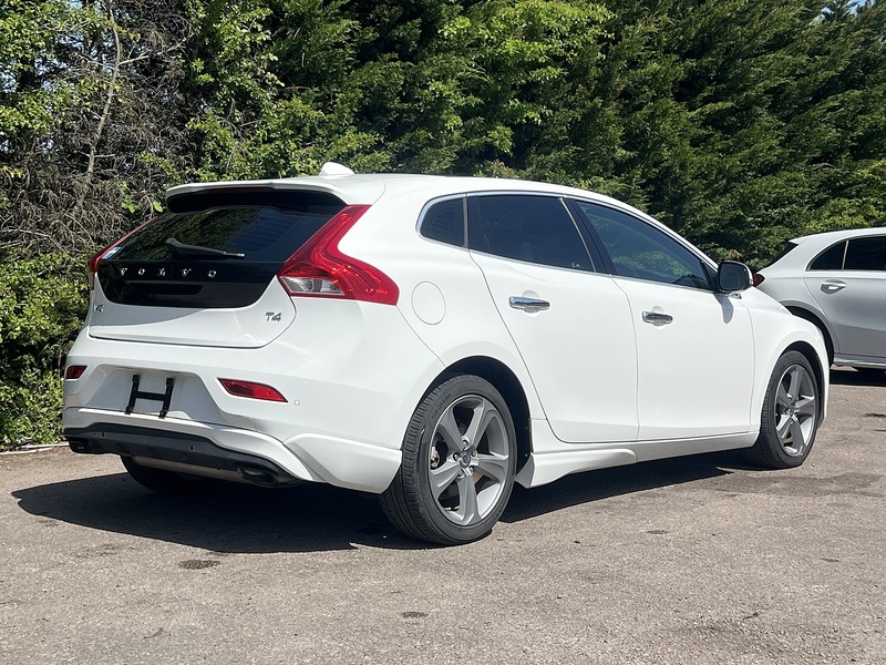 Volvo V40 T4 Se Lux Nav - U12177