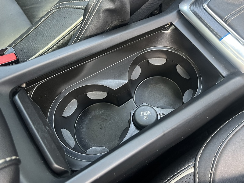 Volvo V40 D4 R-Design Lux Nav - U12178
