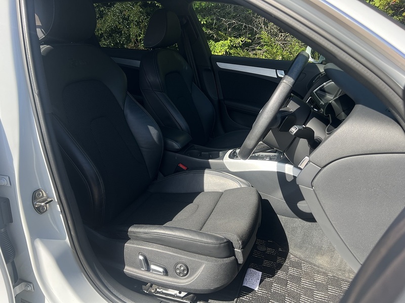 Audi A4 Avant Tfsi S Line - U12179