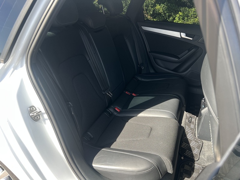 Audi A4 Avant Tfsi S Line - U12179