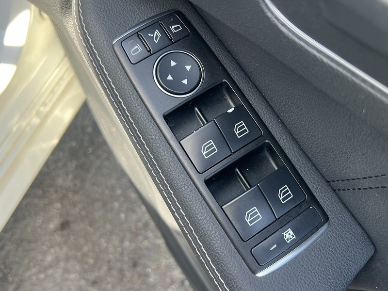 Mercedes-Benz E Class E250 Cgi Blueefficiency Sport - U12180