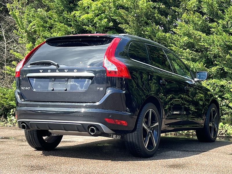 Volvo Xc60 T5 R-Design Lux Nav - U12182