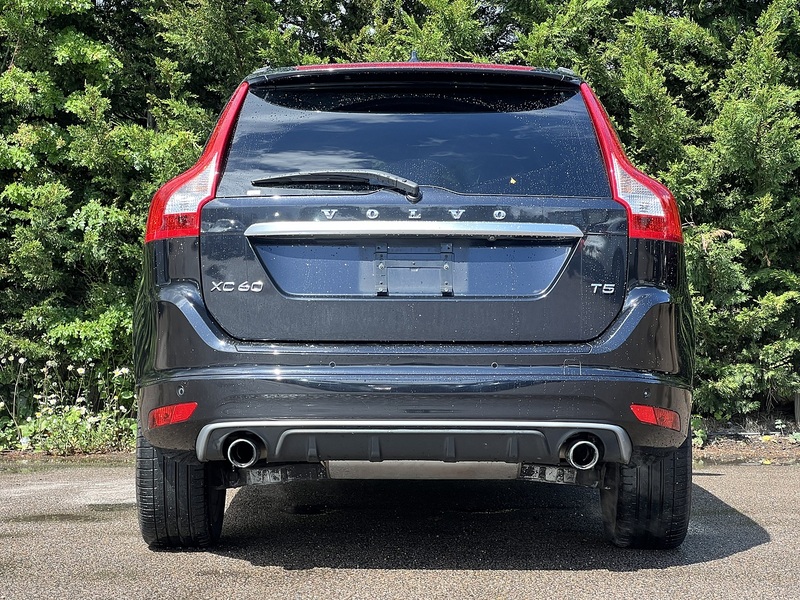 Volvo Xc60 T5 R-Design Lux Nav - U12182