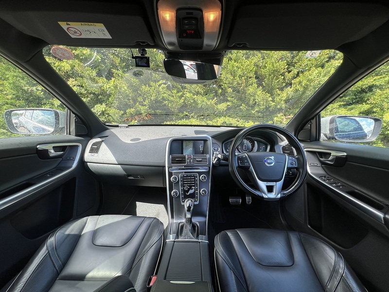 Volvo Xc60 T5 R-Design Lux Nav - U12182