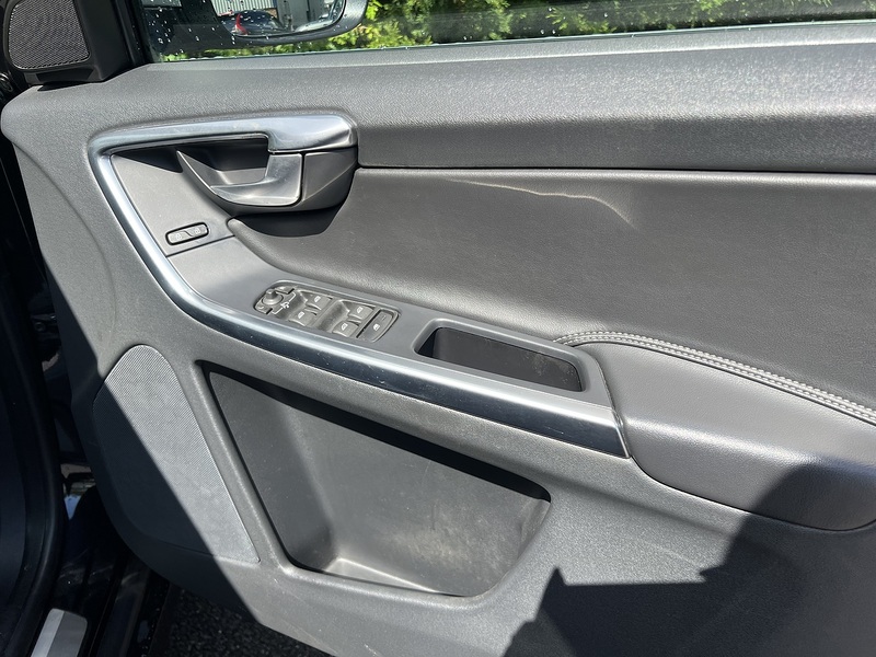 Volvo Xc60 T5 R-Design Lux Nav - U12182