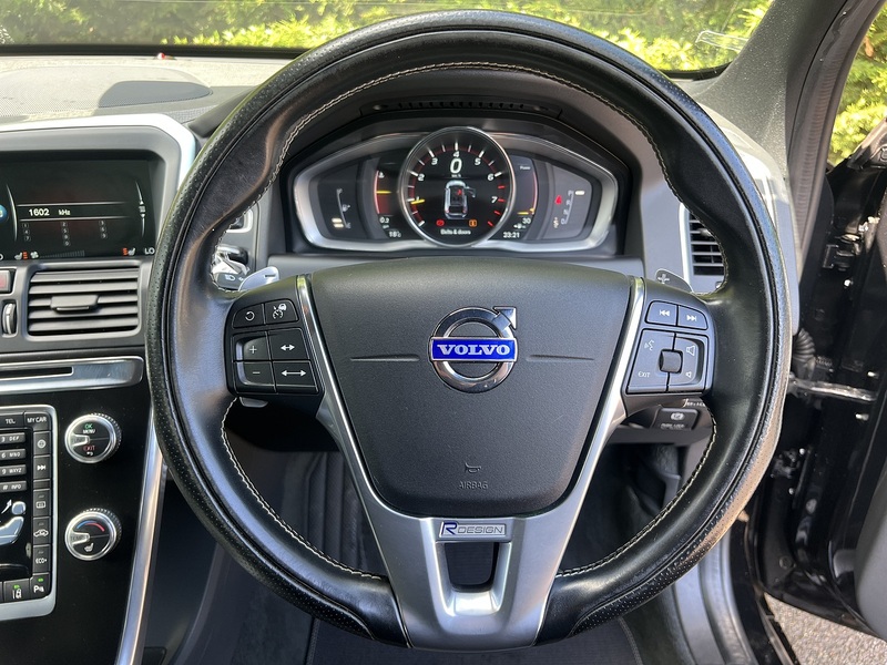 Volvo Xc60 T5 R-Design Lux Nav - U12182