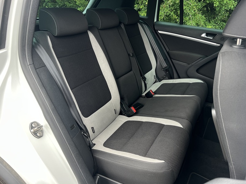 Volkswagen Tiguan R-Line Tsi Bluemotion Technology - U12183