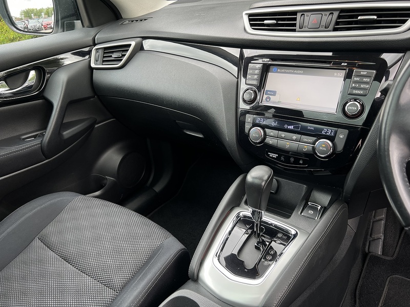 Nissan Qashqai DIG-T n-tec+ - U12185