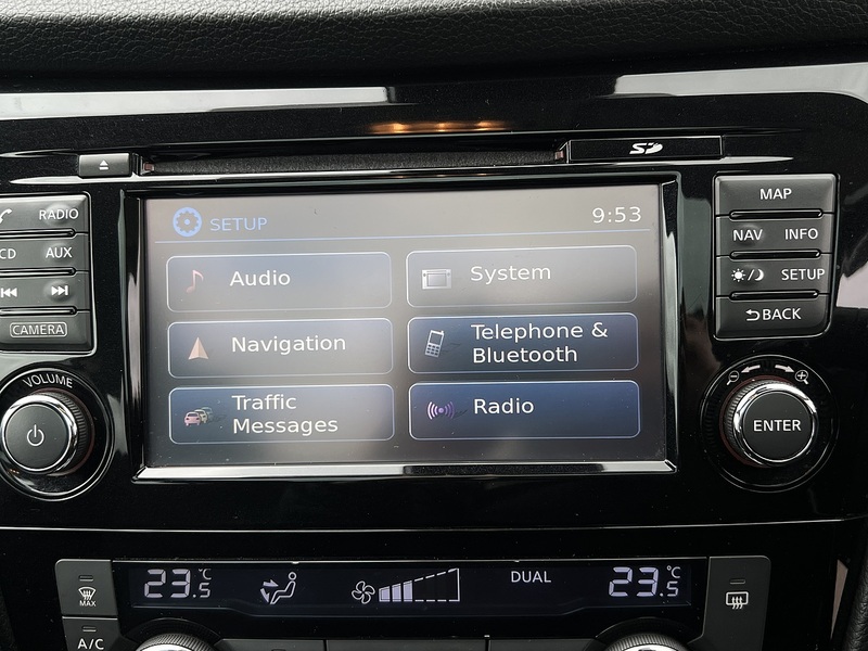 Nissan Qashqai DIG-T n-tec+ - U12185