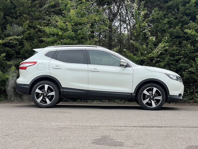 Nissan Qashqai DIG-T n-tec+ - U12185