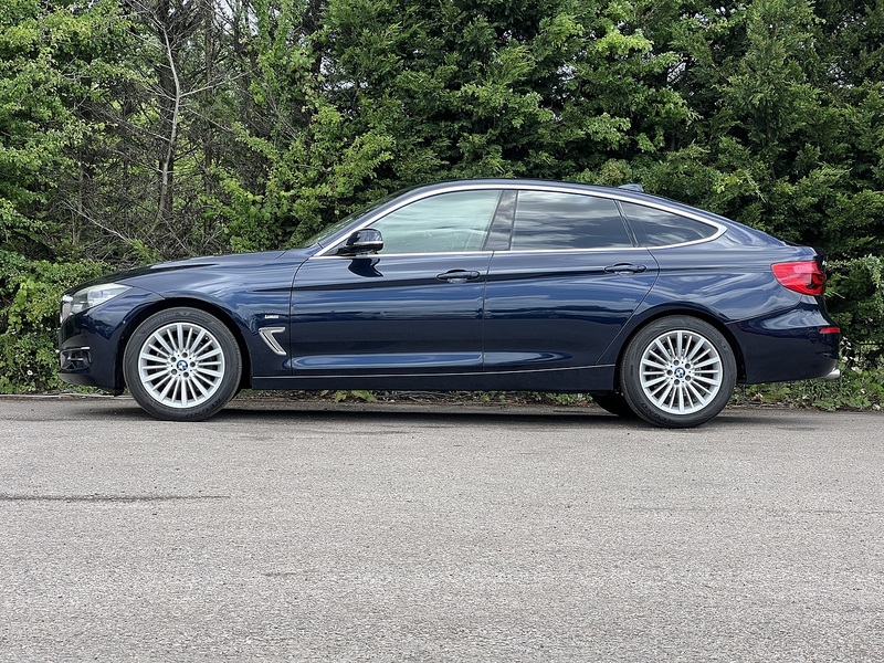 BMW 3 Series 320I Luxury Gran Turismo - U12192