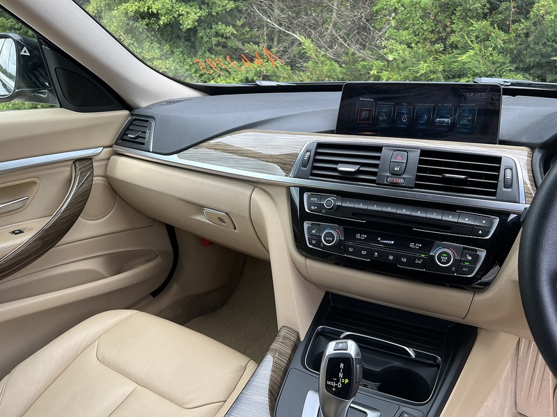 BMW 3 Series 320I Luxury Gran Turismo - U12192