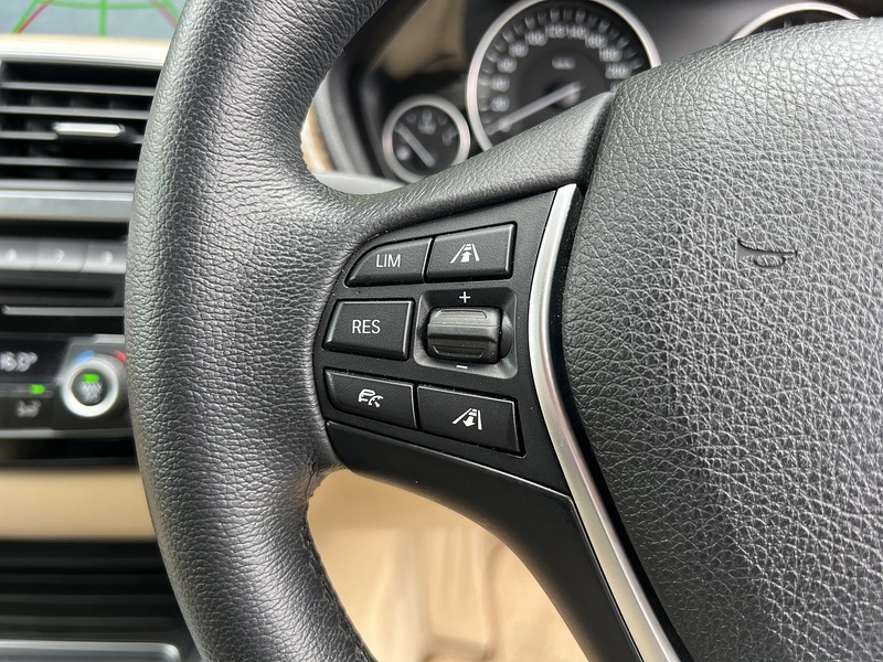 BMW 3 Series 320I Luxury Gran Turismo - U12192