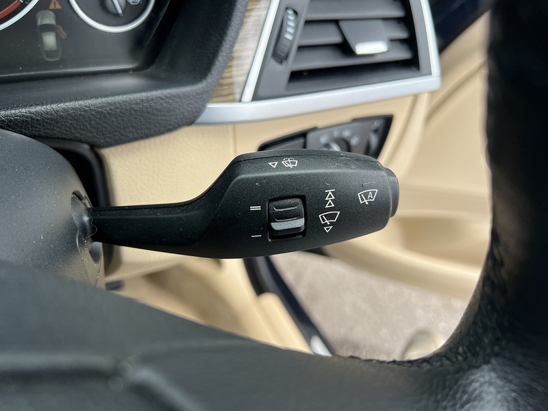 BMW 3 Series 320I Luxury Gran Turismo - U12192